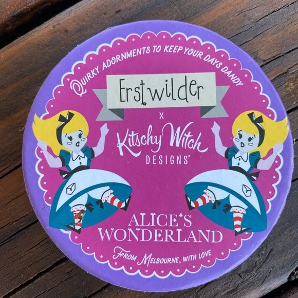 NIB ~ ERSTWILDER x KITSCHY WITCH “ALWAYS TEA TIME, ALICE” 2021 - Picture 5 of 5